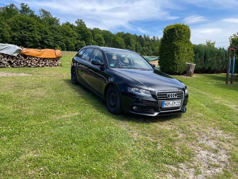 Schwarz Gebraucht 2009 Audi A4 Ambiente Kombi | 2.800 € (Superpreis) - Bild 1/4