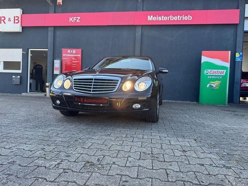 Schwarz Gebraucht 2007 Mercedes E200 Limousine | 9.999 € (Teuer) - Bild 1/4