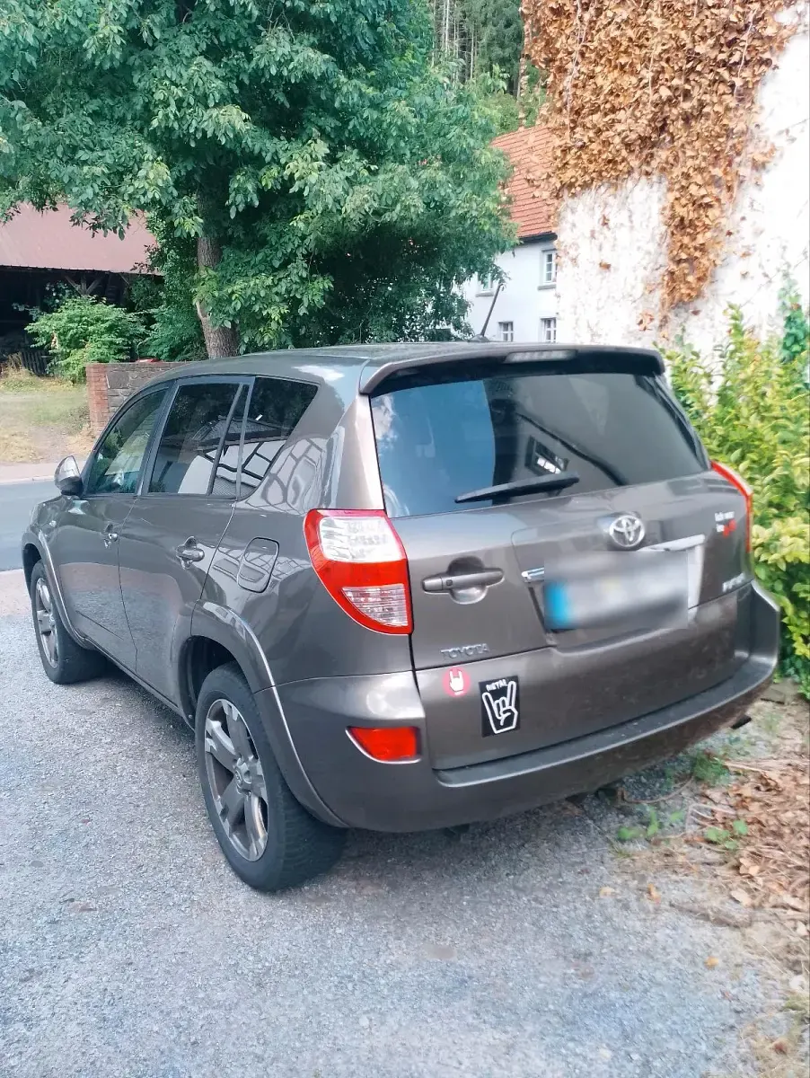 Gebraucht Toyota RAV4 177 PS (130 kW) 2011 Braun SUV