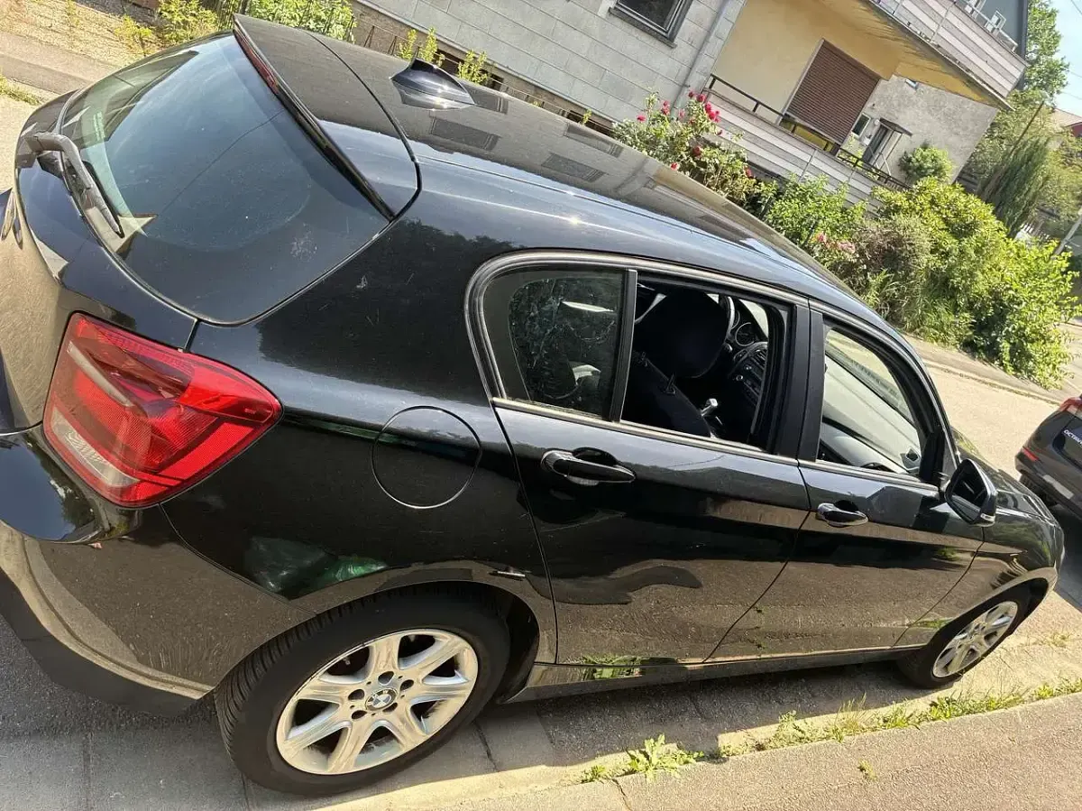 Gebraucht BMW 118 143 PS (105 kW) 2014 Schwarz Kleinwagen