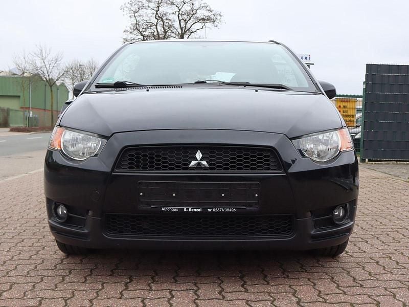 Gebraucht Mitsubishi Colt 75 PS (55 kW) 2013 Schwarz Limousine