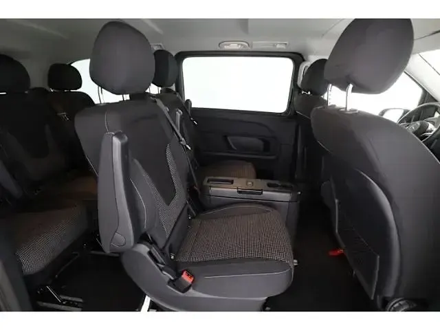 Gebraucht Mercedes V250 Style 190 PS (139 kW) 2025 Graphitgrau metallic Van / Kleinbus
