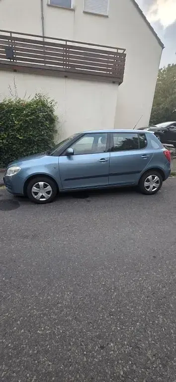 Gebraucht Skoda Fabia Classic 54 PS (39 kW) 2008 Blau Limousine