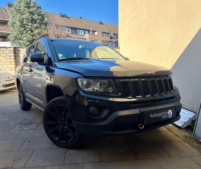 Gebraucht Jeep Compass Limited 163 PS (119 kW) 2013 Schwarz SUV