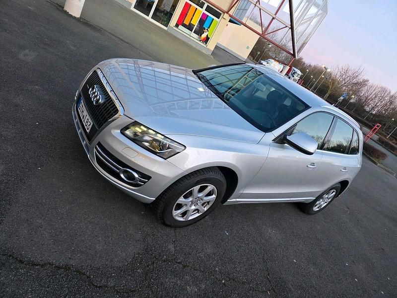 Usado Audi Q5 177 HP (130 kW) 2008 Prateado SUV