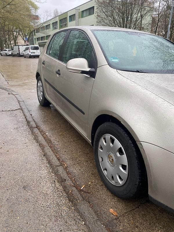 Gebraucht VW Golf IV 105 PS (77 kW) 2004 Gold Limousine