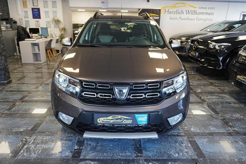 Gebraucht Dacia Sandero Prestige 90 PS (66 kW) 2019 Braun Limousine
