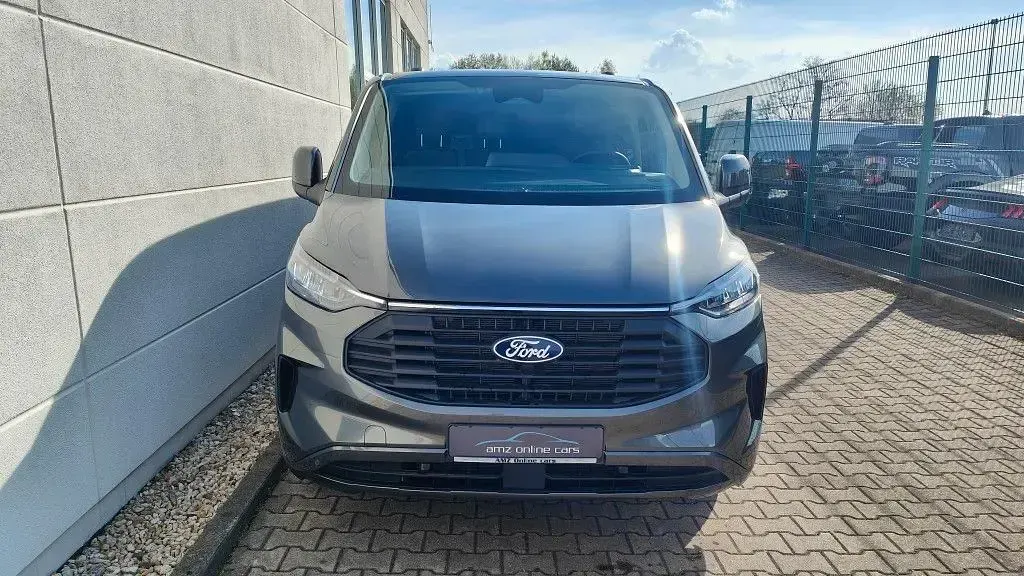 Nowe Ford Transit Custom Limited 170 KM (125 kW) 2025 Szary Sedan/Limuzyna