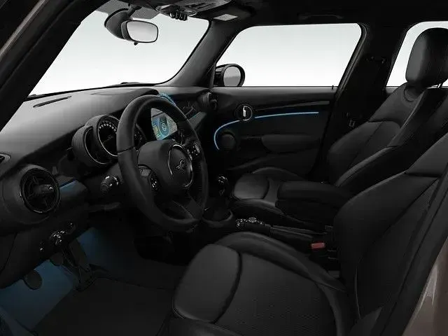 Gebraucht Mini Cooper Classic 136 PS (100 kW) 2022 Grau Kleinwagen