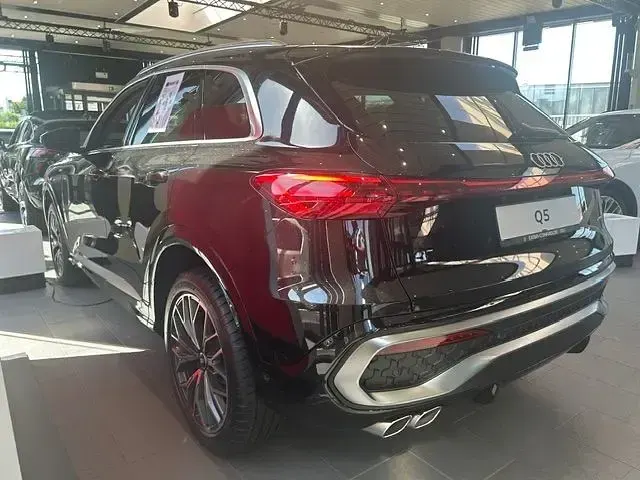 Neu Audi Q5 S-Line 204 PS (150 kW) 2025 Schwarz SUV