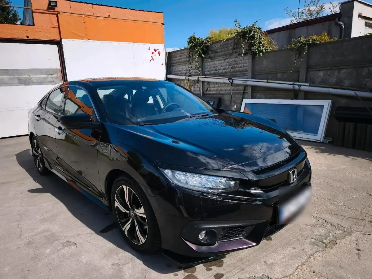 Gebraucht Honda Civic Executive 182 PS (133 kW) 2017 Violet Limousine