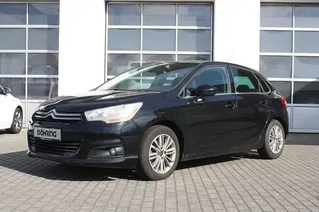 Używany Citroën C4 Tendance 120 KM (88 kW) 2011 Czarny Sedan/Limuzyna