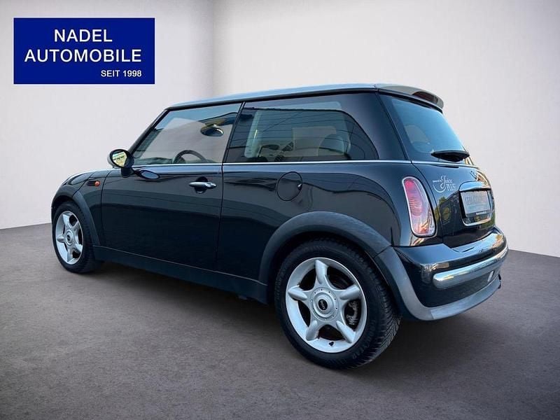 Second-hand Mini Cooper 116 CP (85 kW) 2002 Negru Hatchback