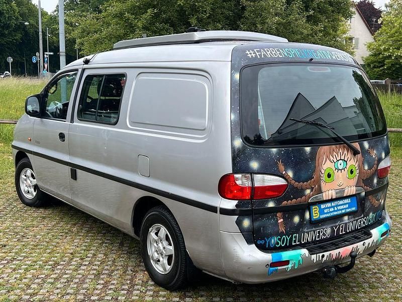 Gebraucht Hyundai H-1 140 PS (102 kW) 2003 Silber Van / Kleinbus