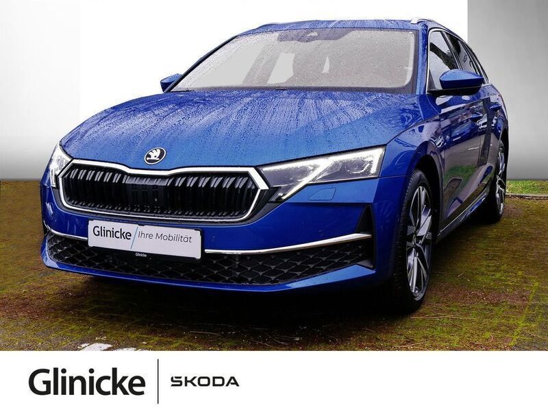 Raceblau metallic Gebraucht 2024 Skoda Octavia Tour Kombi | 37.986 € (Etwas zu teuer) - Bild 1/4