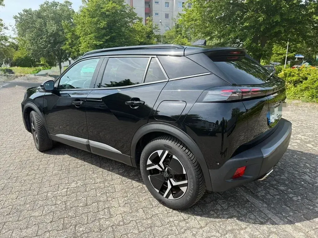 Gebraucht Peugeot 2008 Allure 136 PS (100 kW) 2023 Schwarz SUV