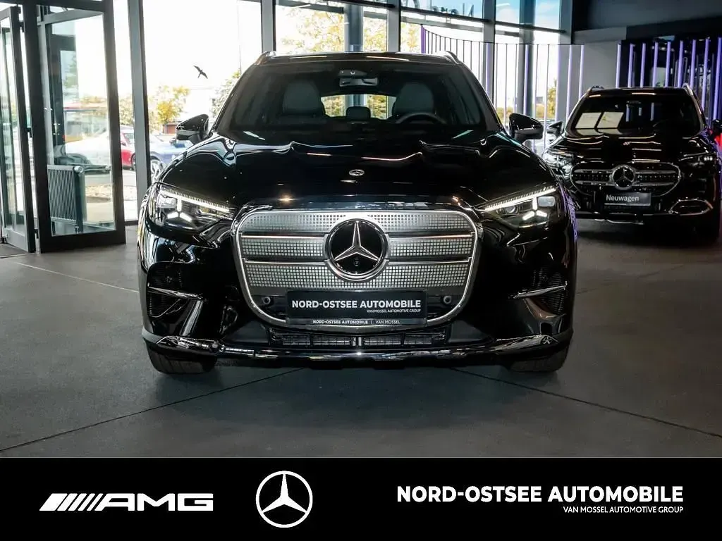Gebraucht Mercedes GLC400d 359 kW (489 PS) 2026 Schwarz SUV