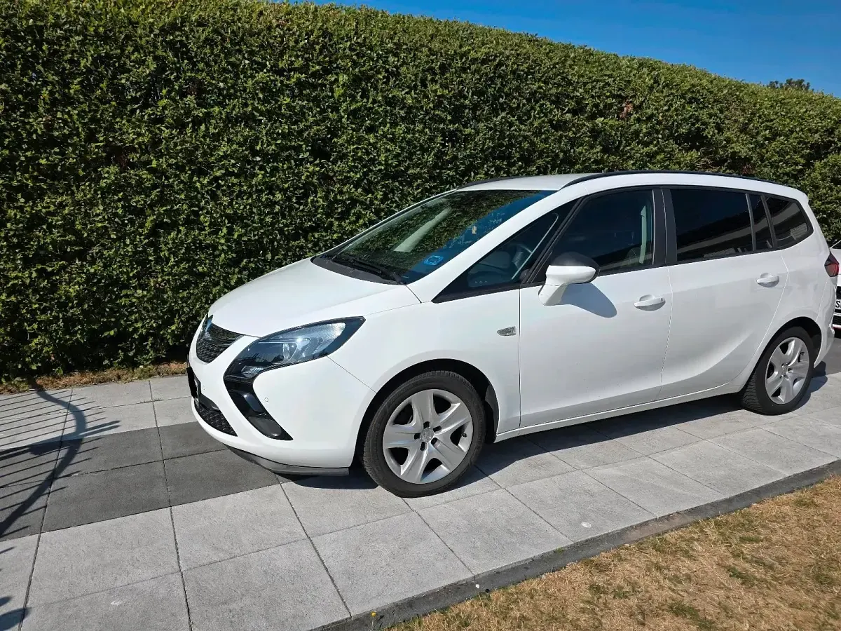 Gebraucht Opel Zafira Tourer 120 PS (88 kW) 2012 Weiß Van / Kleinbus