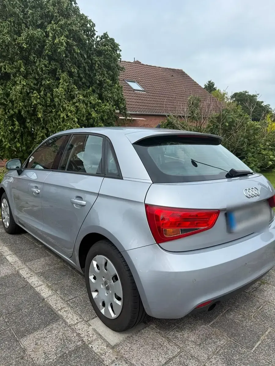 Gebraucht Audi A1 Sportback 95 PS (69 kW) 2015 Silber Kleinwagen