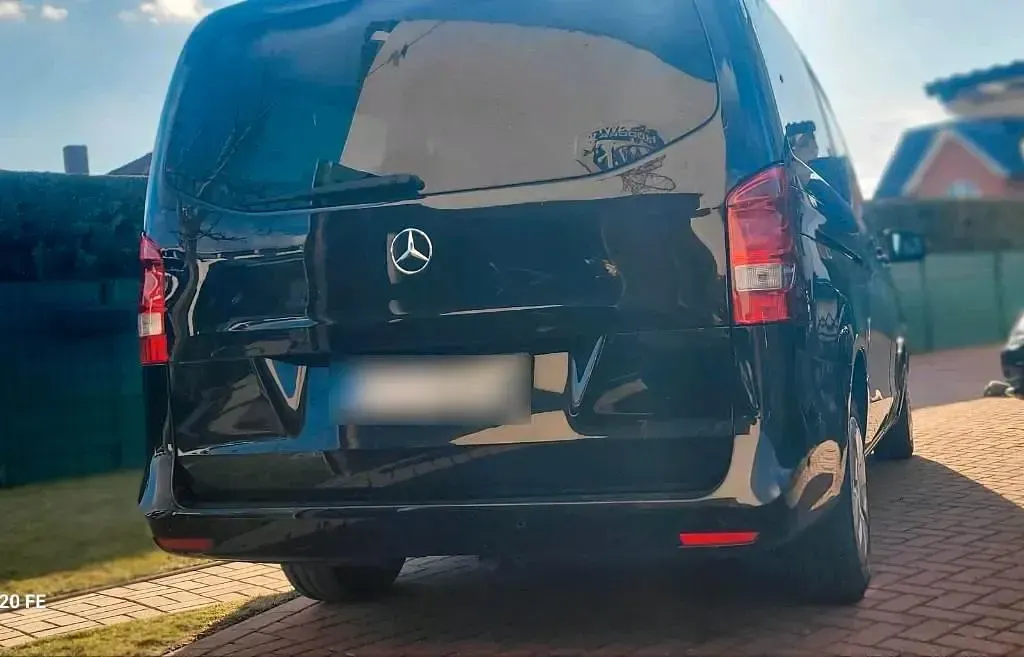 Gebraucht Mercedes V200 136 PS (100 kW) 2018 Schwarz Van / Kleinbus