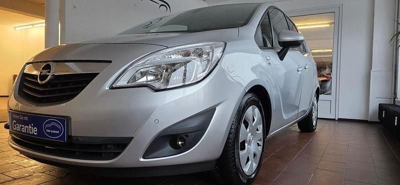 Gebraucht Opel Meriva 120 PS (88 kW) 2012 Silber Van / Kleinbus