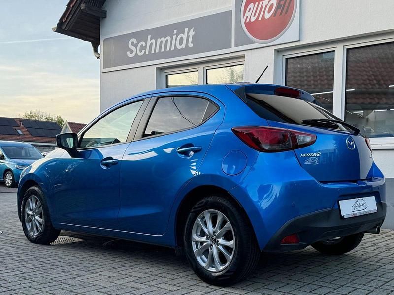 Gebraucht Mazda 2 Exclusive-Line 90 PS (66 kW) 2015 Blau Kleinwagen