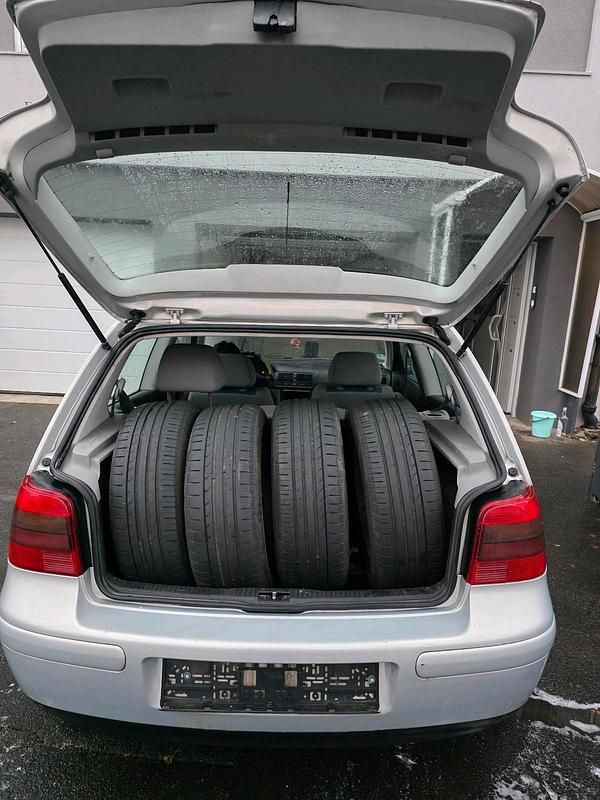 Gebraucht VW Golf IV 75 PS (55 kW) 1999 Silber Kleinwagen