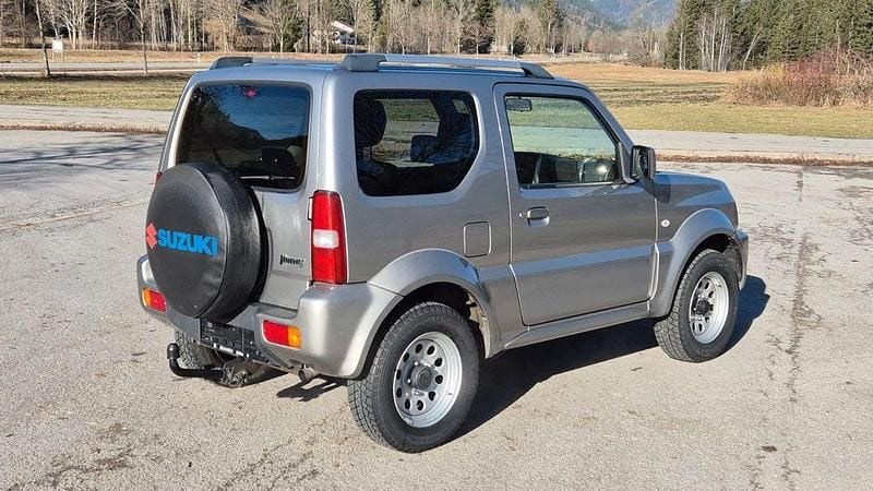 Gebraucht Suzuki Jimny Style 84 PS (61 kW) 2018 Beige SUV