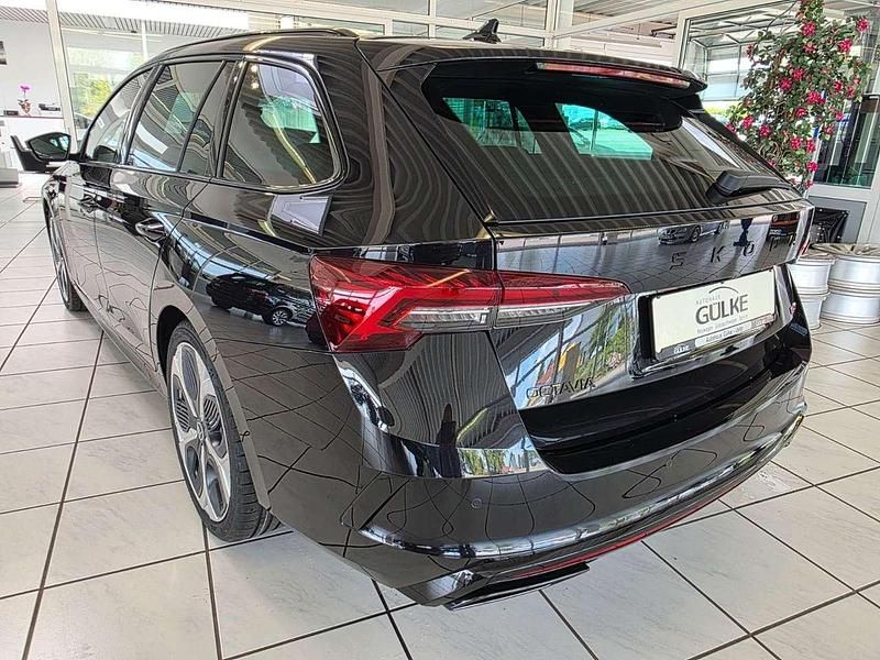 Neu Skoda Octavia RS 265 PS (194 kW) 2025 Schwarz Kombi