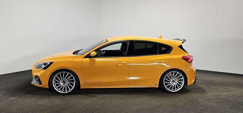 Gebraucht Ford Focus Performance Edition 300 PS (220 kW) 2019 Orange Limousine
