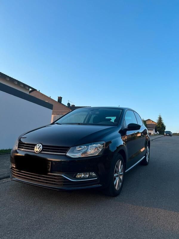 Schwarz Gebraucht 2015 VW Polo LOUNGE Kleinwagen | 7.999 € (Fairer Preis) - Bild 1/4