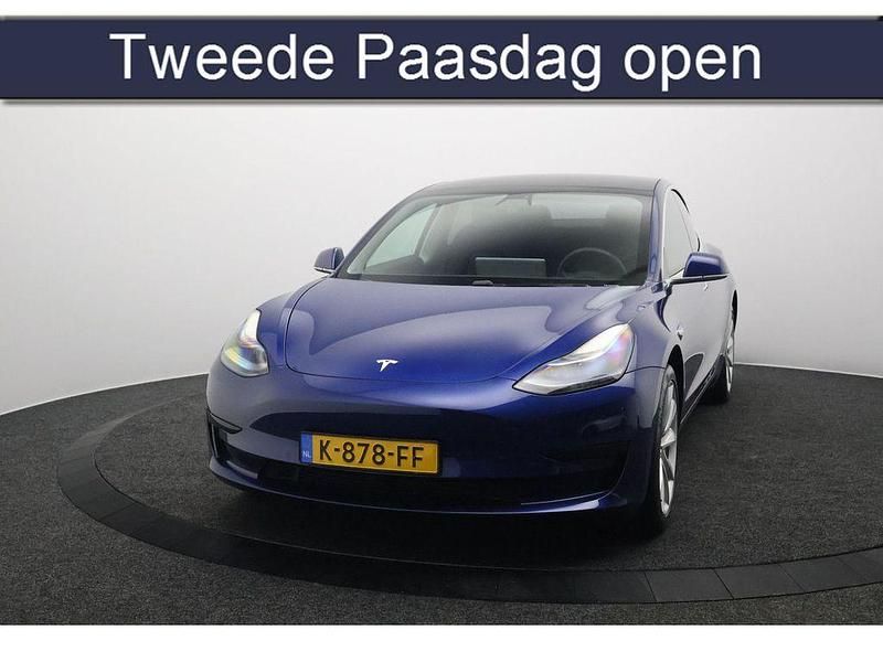 Gebraucht Tesla Model 3 Standard Range 175 kW (238 PS) 2020 Blau Limousine