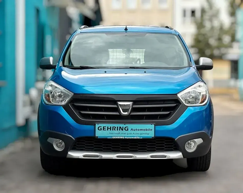 Gebraucht Dacia Lodgy Stepway 116 PS (85 kW) 2015 Blau Van / Kleinbus