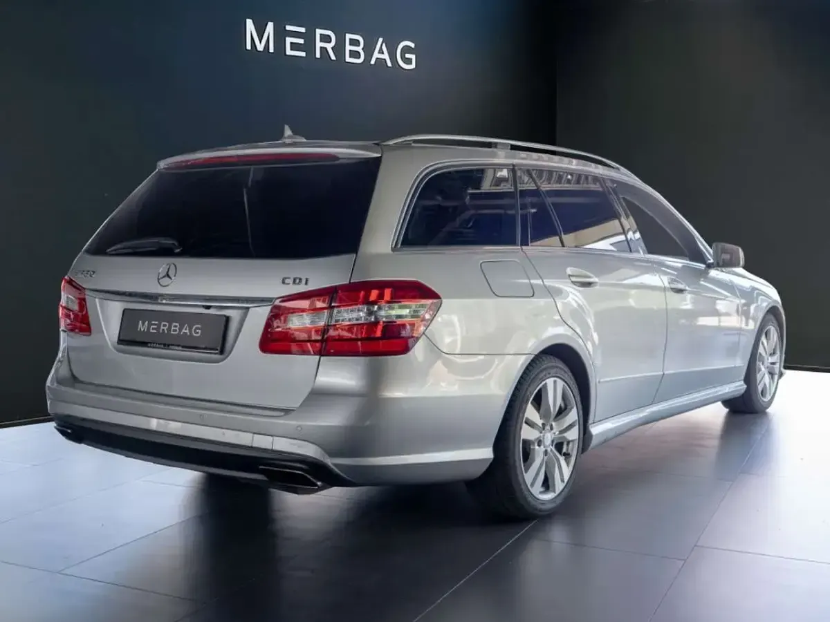 Gebraucht Mercedes E350 Avantgarde 265 PS (194 kW) 2012 Silber Limousine