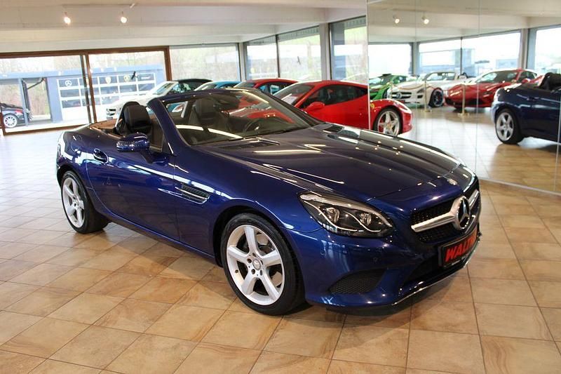 Gebraucht Mercedes SLC200 184 PS (135 kW) 2016 Blau Cabrio