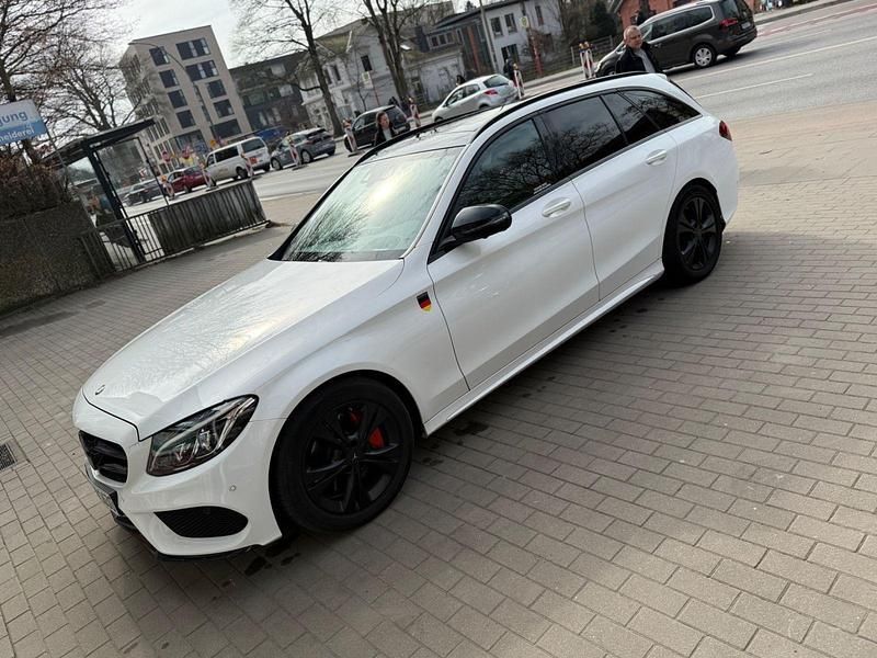 Weiß Gebraucht 2015 Mercedes C250 AMG line Kombi | 16.000 € (Fairer Preis) - Bild 1/4