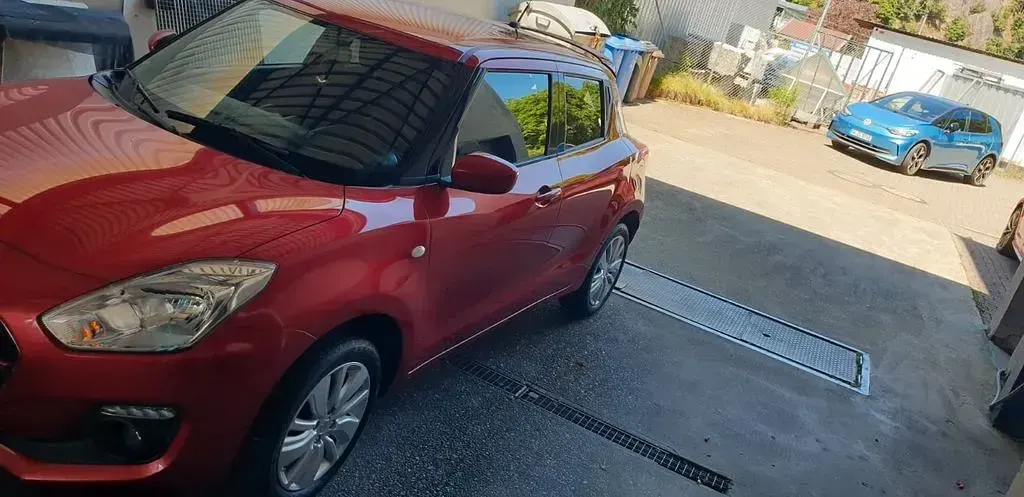 Gebraucht Suzuki Swift Comfort 90 PS (66 kW) 2019 Rot Kleinwagen