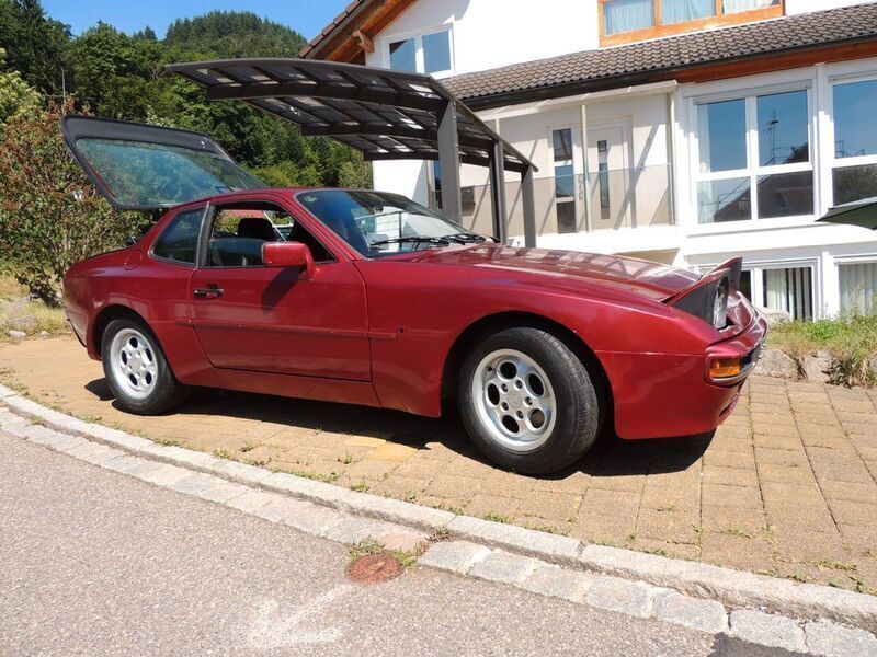 Rot Gebraucht 1986 Porsche 944 Coupé | 9.800 € - Bild 1/4