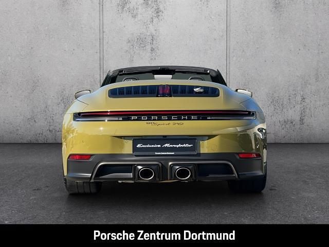 Neu Porsche 992 541 PS (397 kW) 2026 Gruen Cabrio