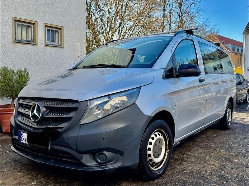 Gebraucht Mercedes Vito 163 PS (119 kW) 2015 Silber Van
