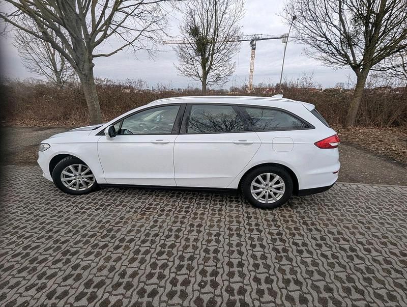 Gebraucht Ford Mondeo 150 PS (110 kW) 2020 Weiß Kombi
