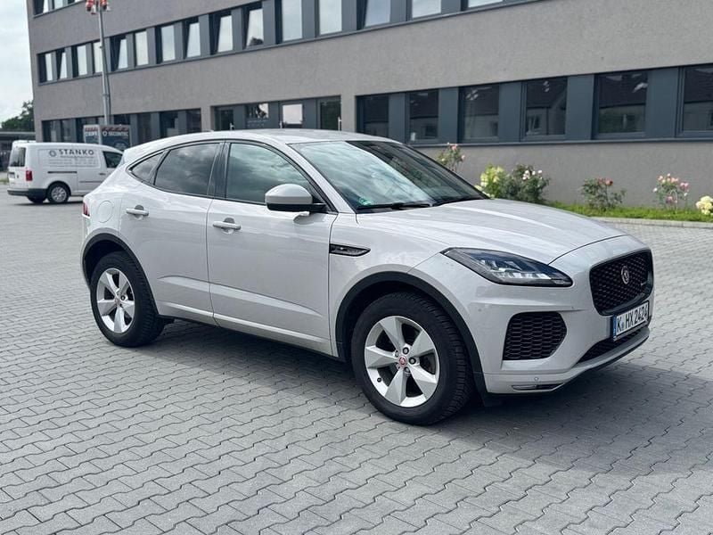 Grau Gebraucht 2020 Jaguar E-Pace R-Dynamic SUV | 19.900 € (Fairer Preis) - Bild 1/4