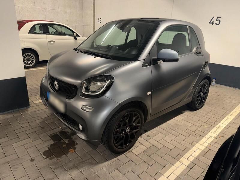 Grau Gebraucht 2016 Smart ForTwo Coupé Prime Kleinwagen | 9.199 € (Fairer Preis) - Bild 1/4