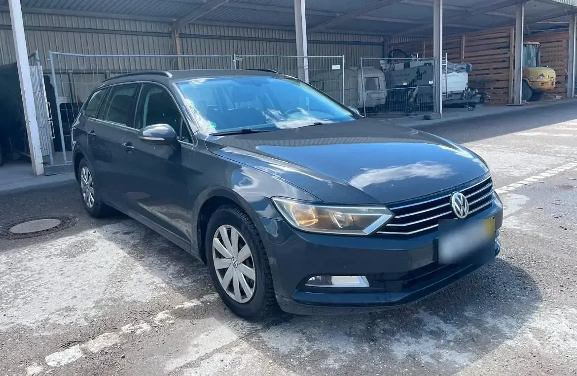 Gebraucht VW Passat 150 PS (110 kW) 2016 Grau Kombi