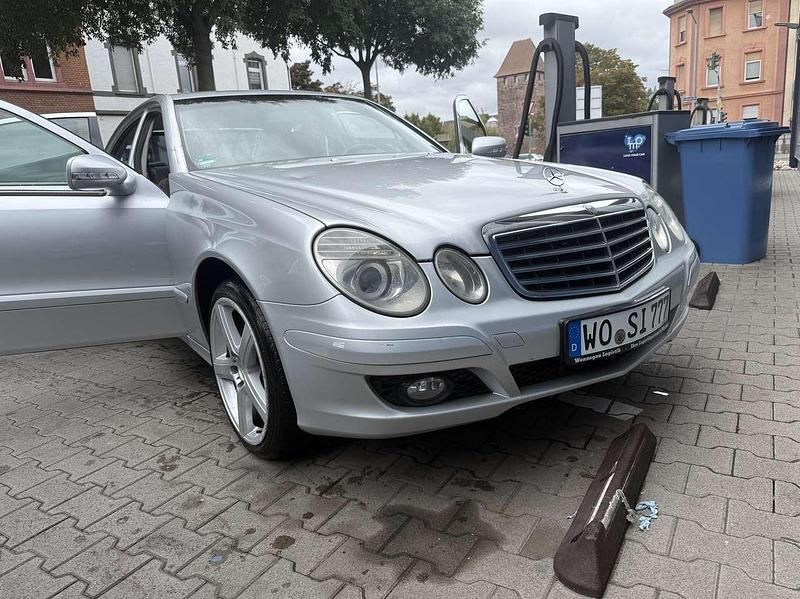Gebraucht Mercedes E280 Classic 190 PS (139 kW) 2007 Limousine
