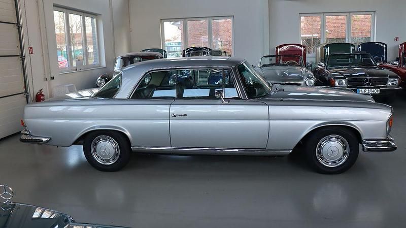 Gebraucht Mercedes 280 SE 160 PS (117 kW) 1970 Silber