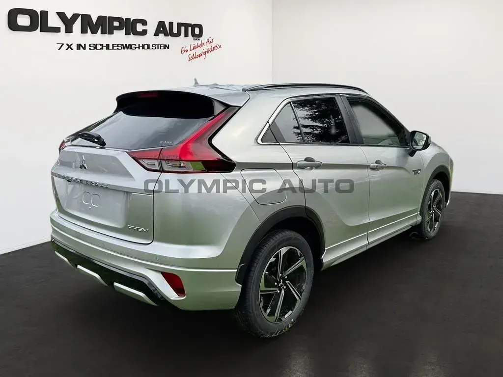 Gebraucht Mitsubishi Eclipse Cross Select 98 PS (72 kW) 2024 Silber SUV