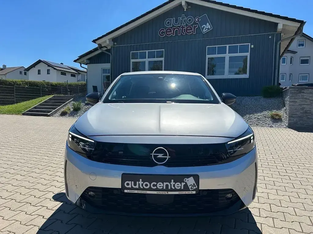 Gebraucht Opel Corsa 101 PS (74 kW) 2024 Silber Kleinwagen