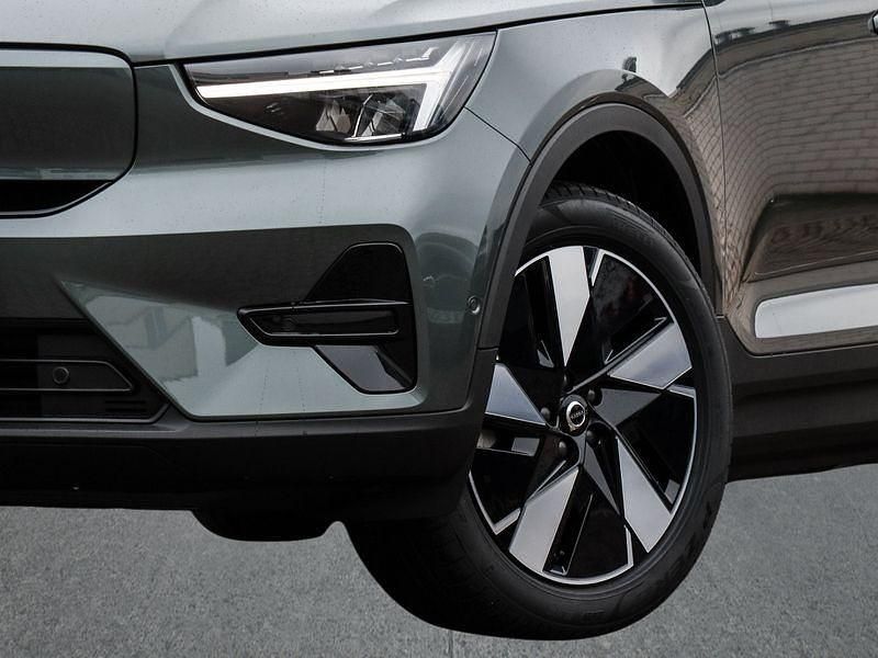 Neu Volvo EX40 Single Motor 185 kW (252 PS) 2025 Grün SUV