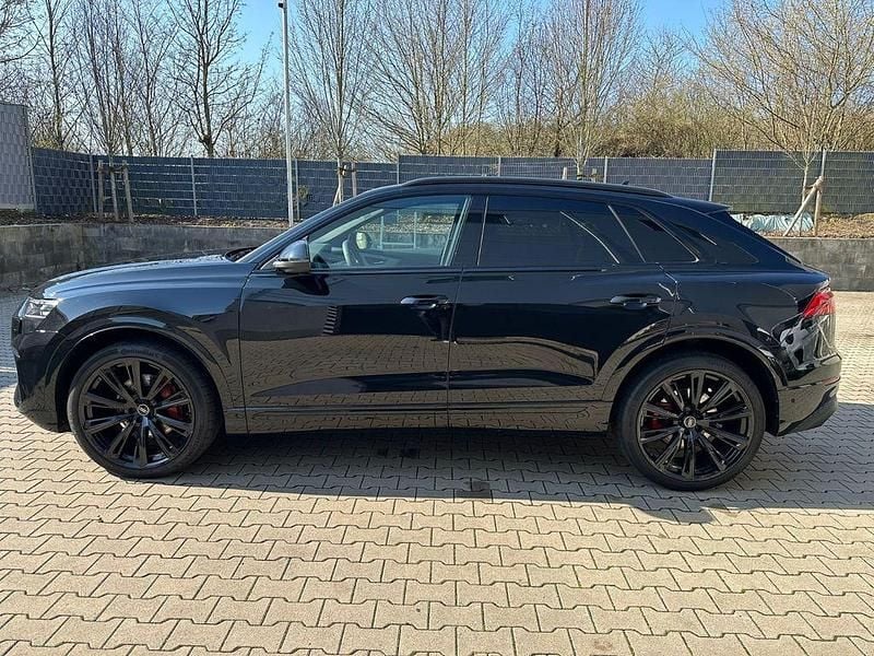 Gebraucht Audi Q8 S-Line 286 PS (210 kW) 2025 Schwarz SUV